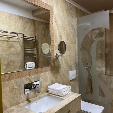 New W Hotell 4*