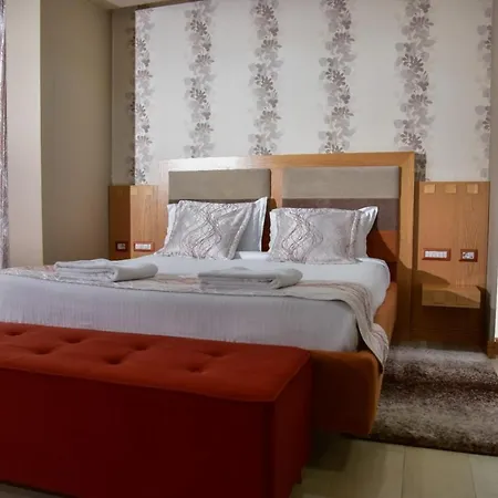 Hotell New W 4*