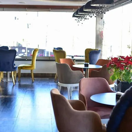 New W Hotell Tirana