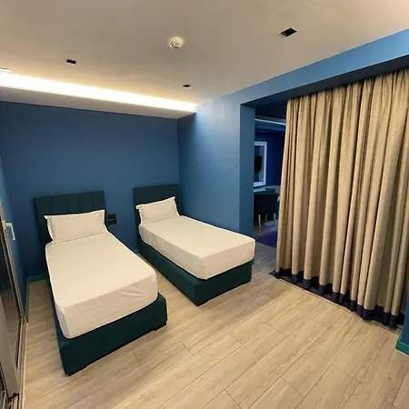 Hotell New W 4*