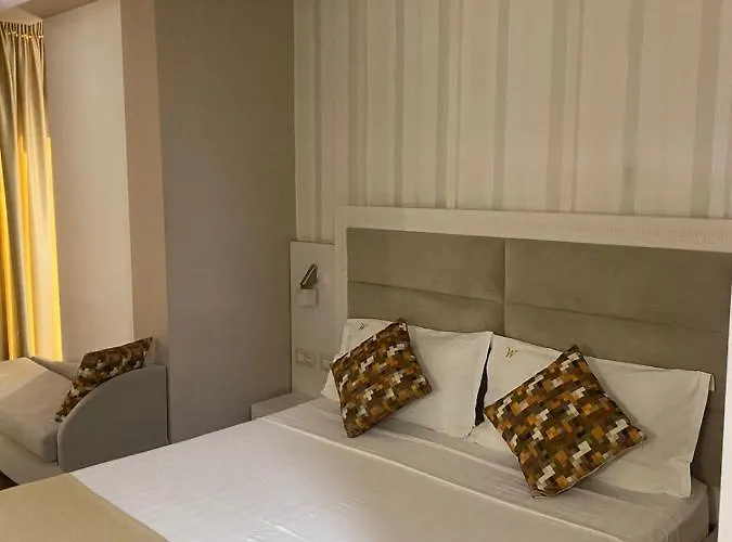 New W 4* Τίρανα