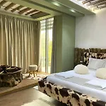 Hotel New W 4*
