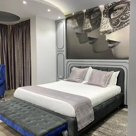 New W 4* טיראנה