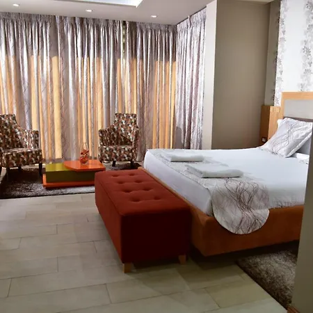 מלון New W טיראנה