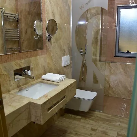 New W Szálloda Tirana
