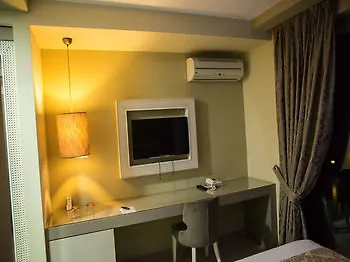 New W 4* Tirana
